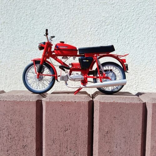 Model motocyklu Romet Ogar 200 skala 1:10
